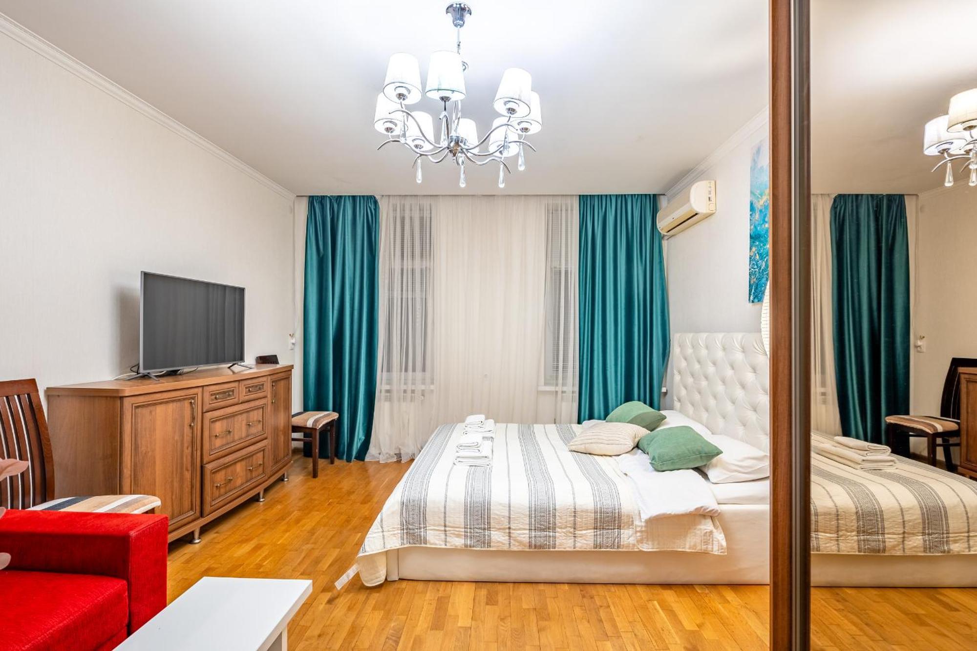 Just Another Comfy Apartment On The Main Squere. 2 Bedrooms, Own Heating, Ac Lviv Exterior foto
